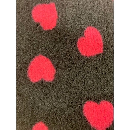 PnH Veterinary Bedding - NON SLIP - RECTANGLE - Charcoal with Cerise Pink Hearts