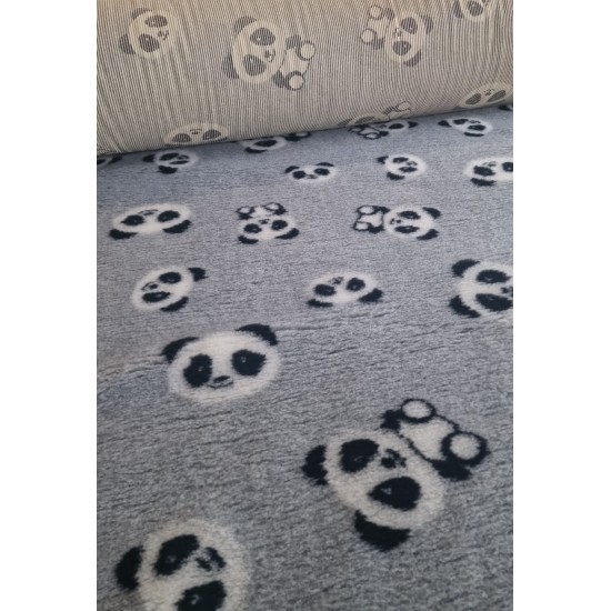 PnH Veterinary Bedding - NON SLIP - EXTRA LARGE PIECE - Grey Panda