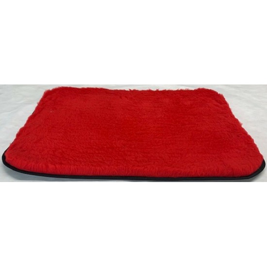 Green Backed Vet Bedding - BINDED - Red