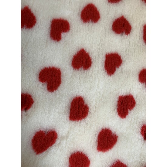 PnH Veterinary Bedding ® - BINDED - NON SLIP - White with Red Hearts